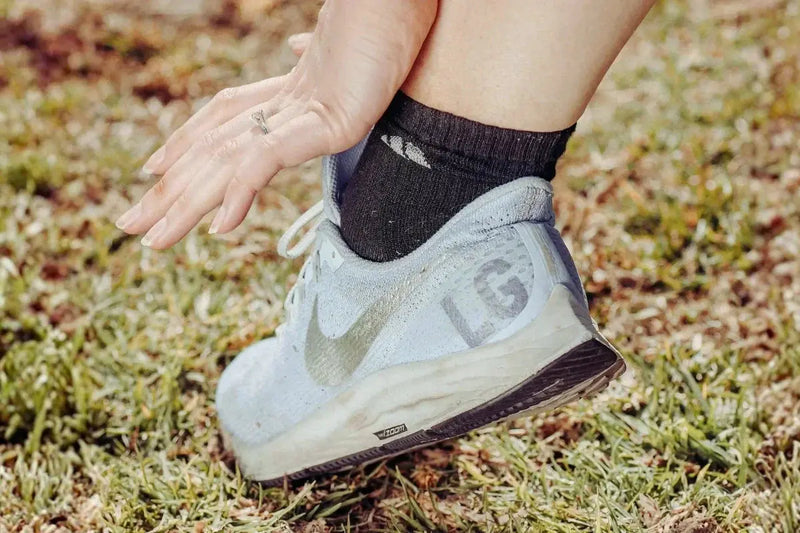 Natural Remedies for Ankle Joint Pain: Why Women's Ankles Are More Vulnerable During Perimenopause — And What Actually Helps Umicellar