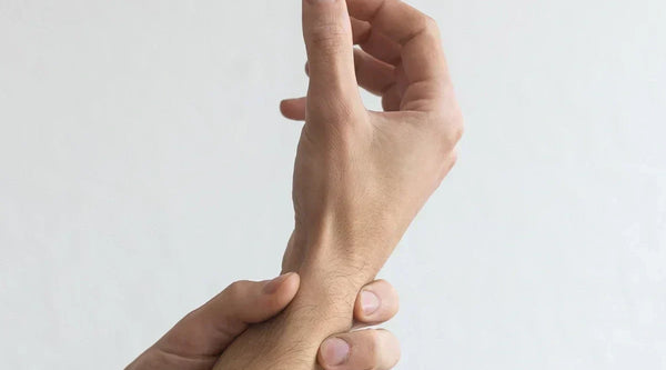 De Quervain's Tenosynovitis: The 'Mommy Thumb' Stealing Your Most Precious Moments