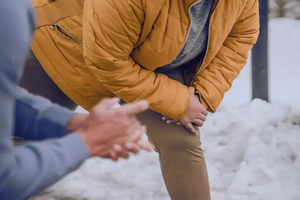 Why Cold Weather Makes Your Joints So Much Worse — And What to Do Before the Pain Peaks Umicellar