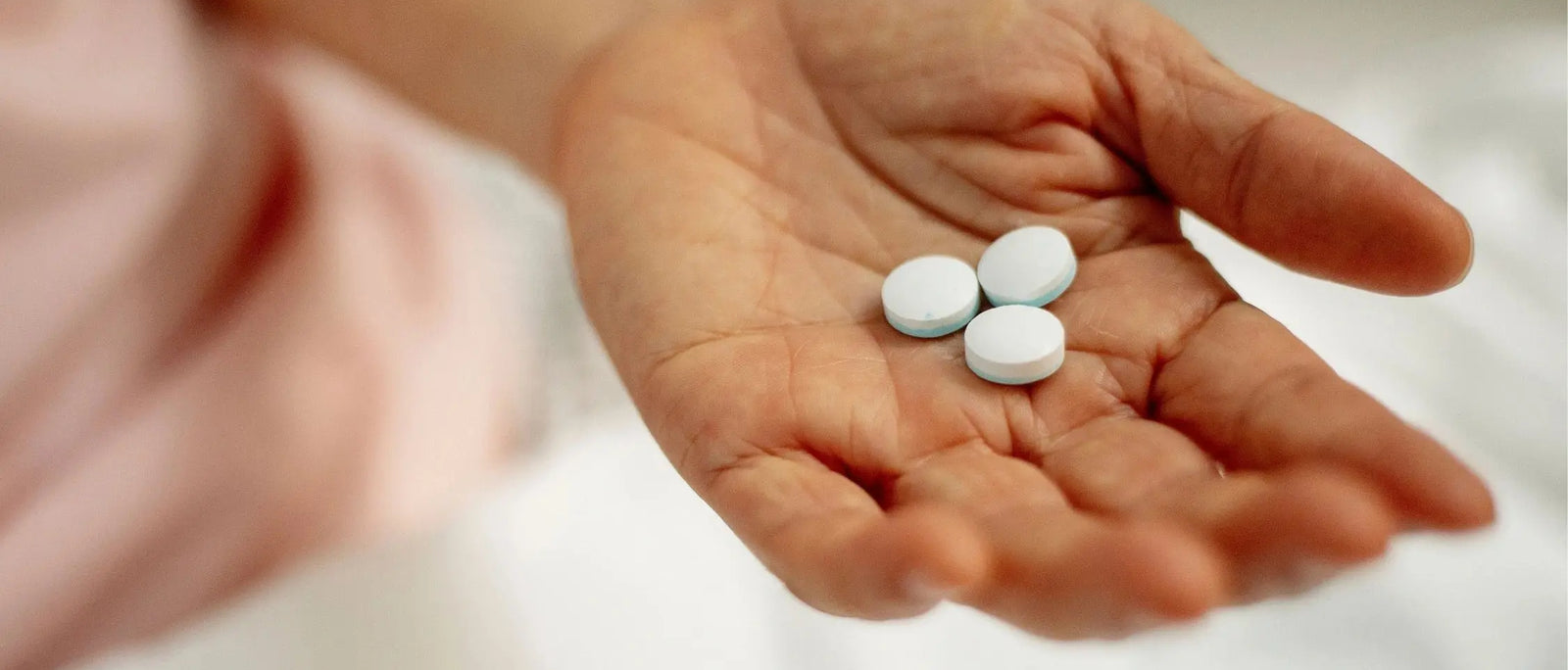Joint Pain After Stopping Prednisone: Why It Happens and How Long It Lasts